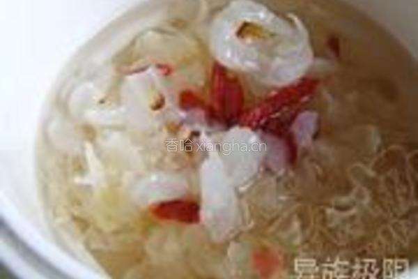 荔枝银耳润肺养颜汤的做法图解4