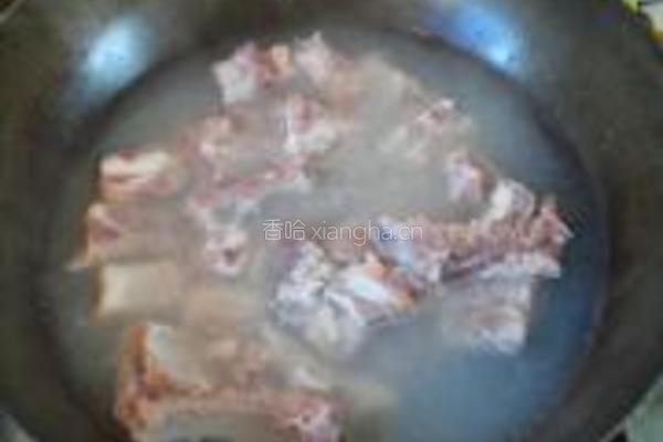 排骨烧芋头的做法图解4