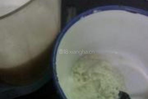 豆渣窝窝头的做法图解1