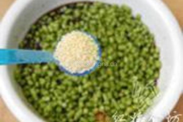 肉末酸豆角的做法图解4