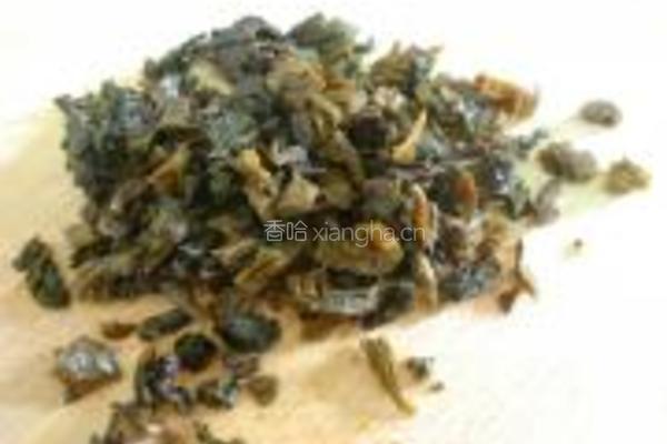 冬菜炖豆腐的做法图解1
