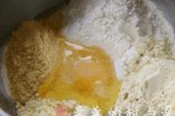 北极甜虾酸菜杂粮猫耳面的做法图解1
