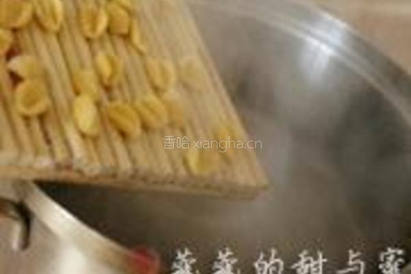 北极甜虾酸菜杂粮猫耳面的做法图解7