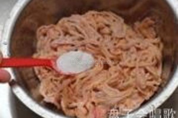 酸辣鸭肠的做法图解3