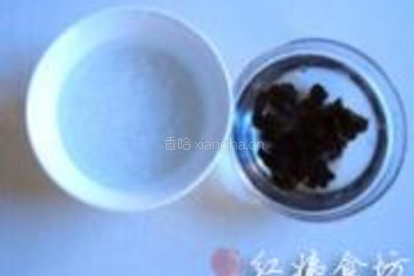 木耳红枣粥的做法图解2