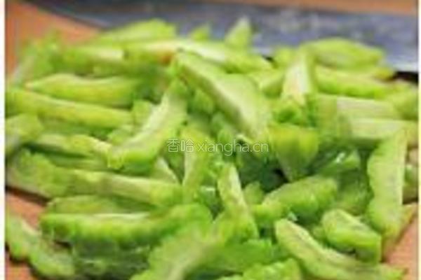 果味苦瓜的做法图解1