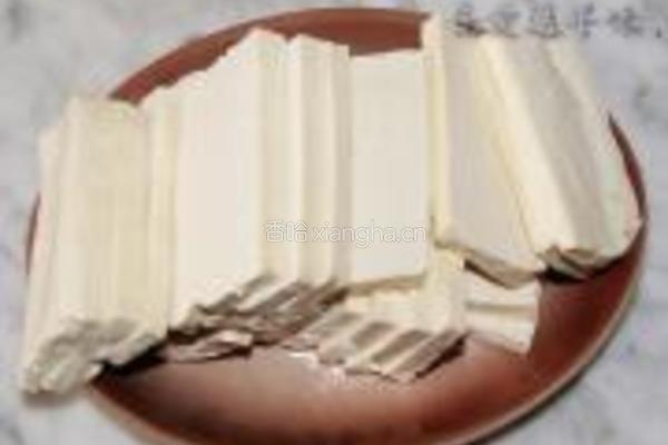 咸肉泡菜炒豆腐的做法图解6