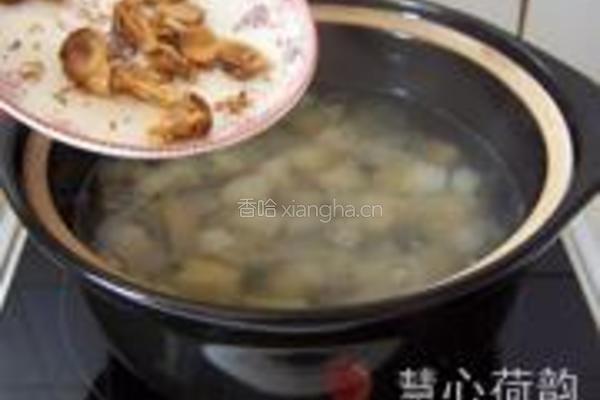 银耳香梨甘蔗罗汉果蜂蜜茶的做法图解10