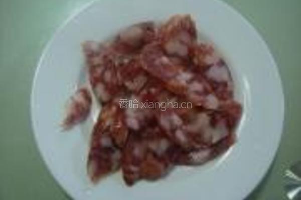 扁豆千张炒香肠的做法图解3