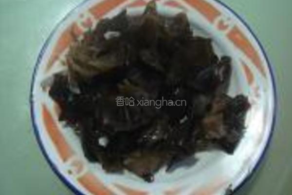 扁豆千张炒香肠的做法图解4