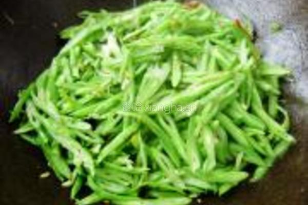 清炒豆角丝的做法图解5