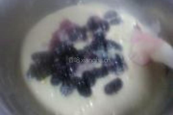 桑葚玛芬的做法图解4