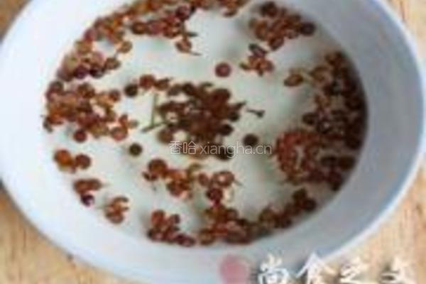 猪肉芸豆包子的做法图解3
