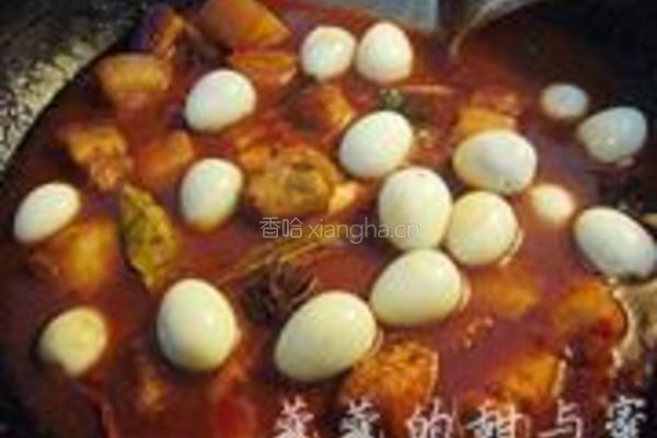 鹌鹑蛋鱿鱼红烧肉的做法图解4