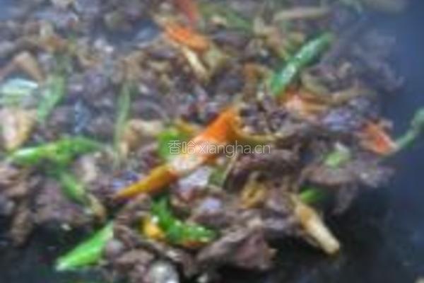 青椒榨菜炒牛肉的做法图解5