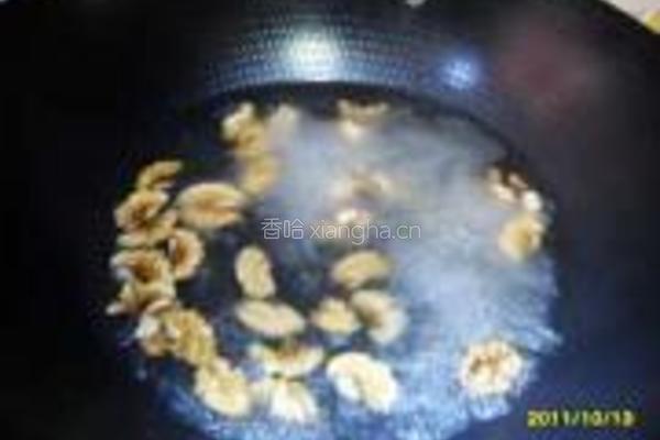 琥珀桃仁的做法图解2