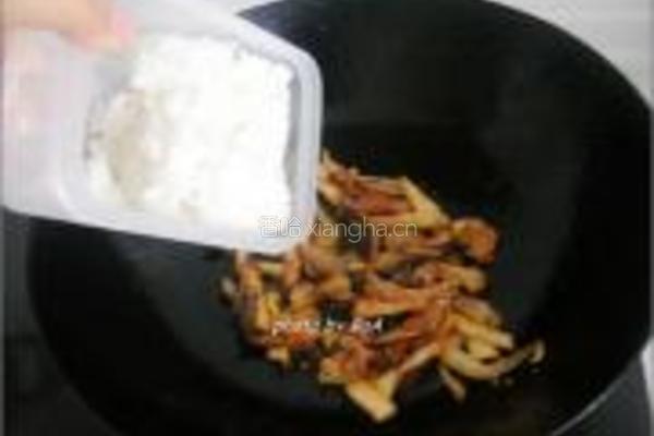 红肠泡菜炒饭的做法图解5