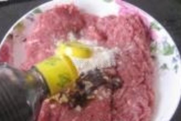 大葱羊肉锅贴的做法图解4