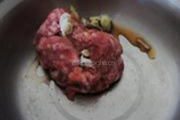 榄菜肉末炒四季豆的做法图解1