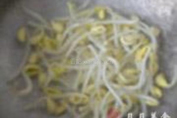 荷兰豆炒胡萝卜的做法图解2