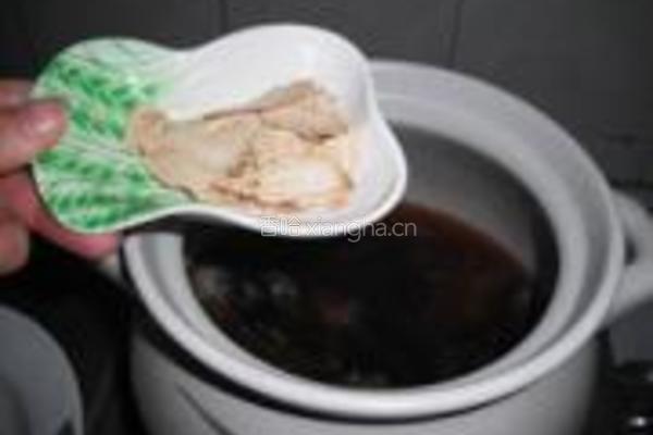 灵芝西洋参乌鸡汤的做法图解8