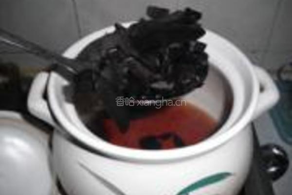 灵芝西洋参乌鸡汤的做法图解6