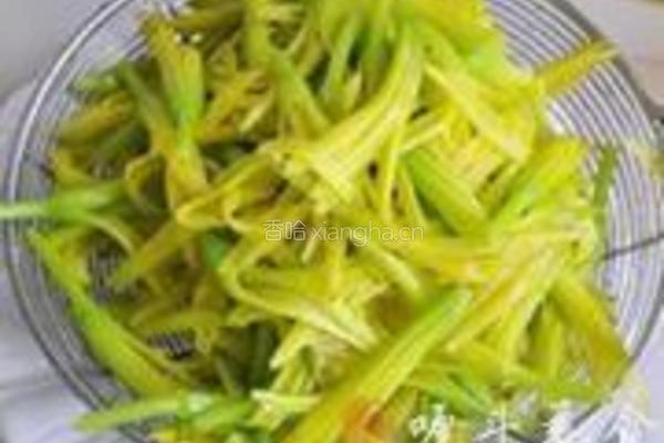 鲜黄花菜炒肉丝的做法图解5
