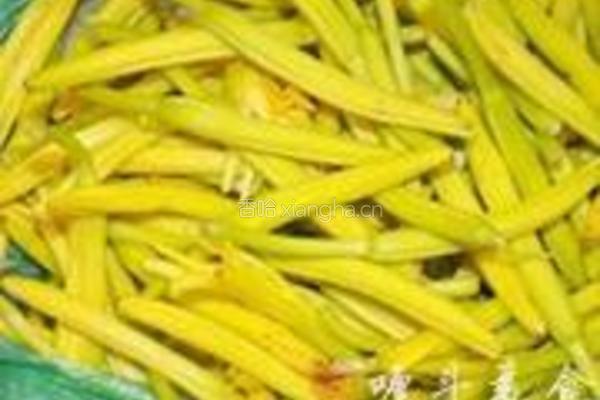 鲜黄花菜炒肉丝的做法图解1