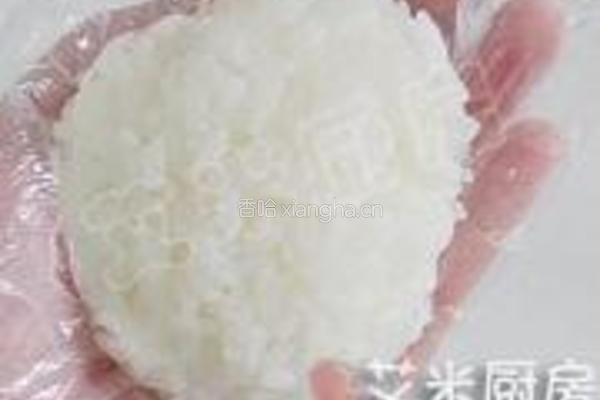 金枪鱼芝士饭团的做法图解10