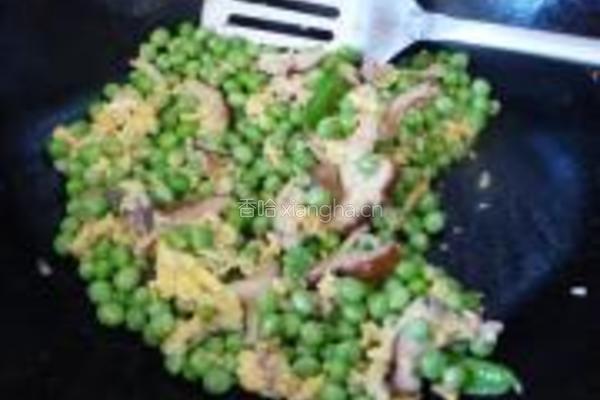 香菇豌豆杂炒的做法图解5