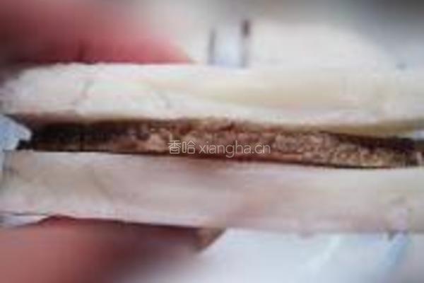 发糕腊肉合蒸的做法图解3