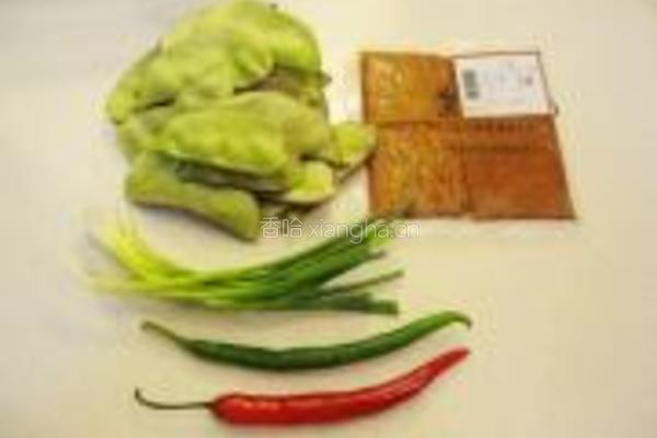 豆腐干炒扁豆的做法图解1