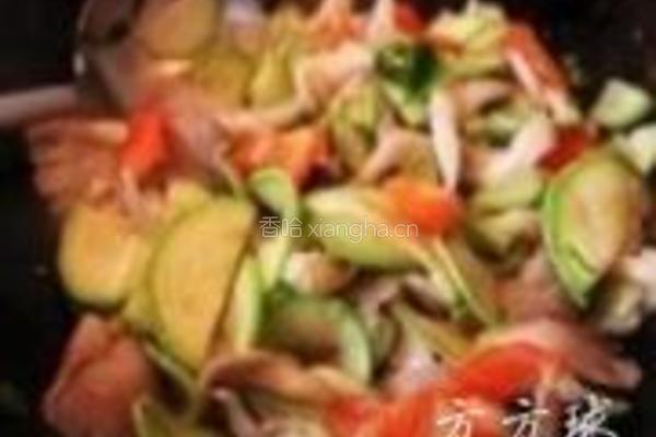 平菇炒鲜蔬的做法图解9