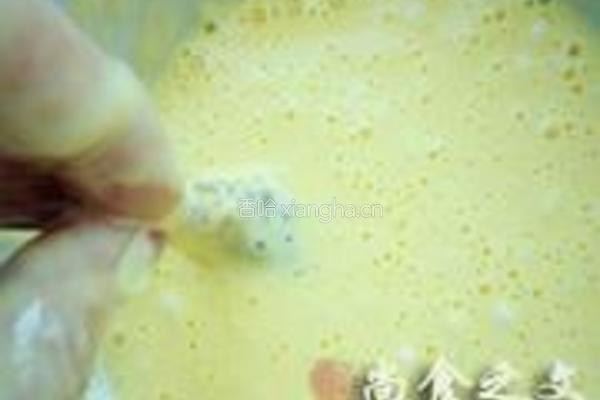 茄汁黄金虾的做法图解2