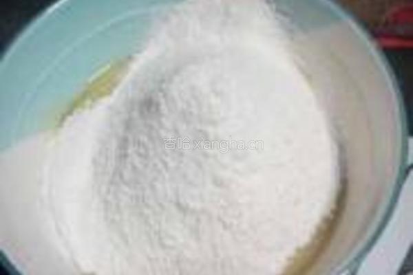 双色卷阿拉棒的做法图解4