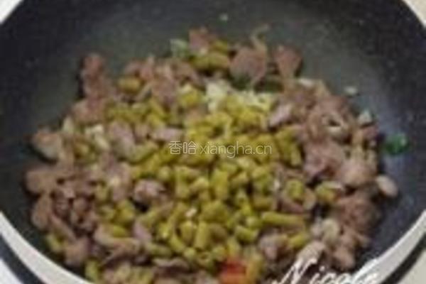 酸豆角炒鸡胗的做法图解5