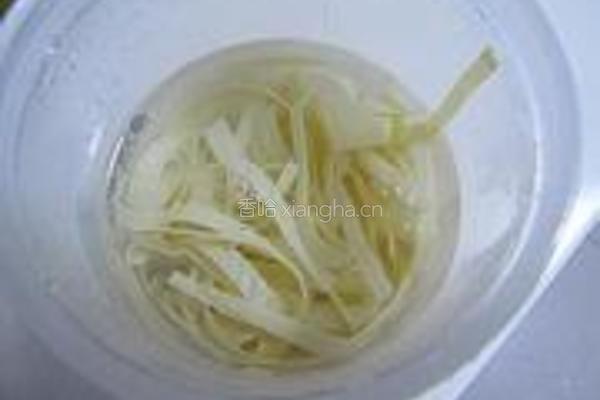 蒜薹拌百叶的做法图解7