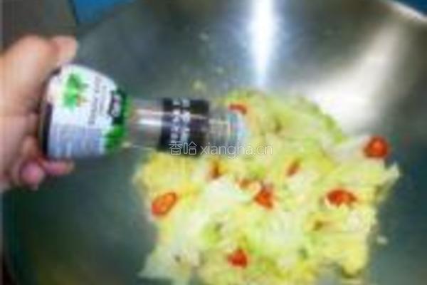 黑胡椒炒手撕包菜的做法图解9