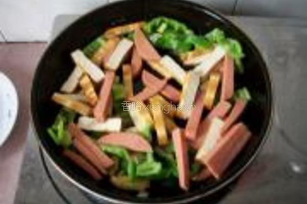 辣椒炒豆干的做法图解5