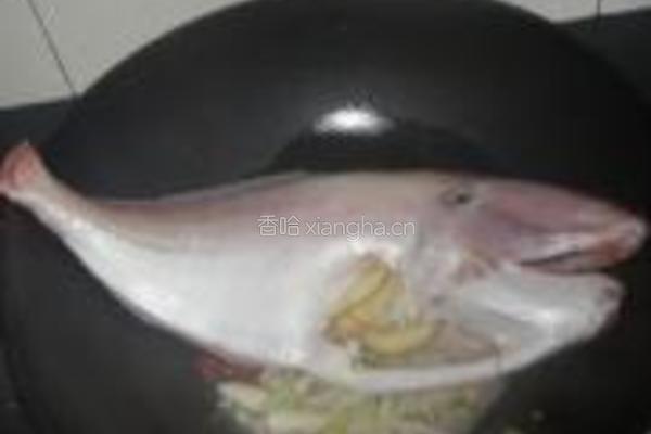 糖醋橡皮鱼的做法图解4