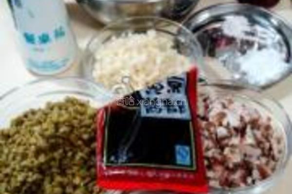 酱肉泡菜包的做法图解1
