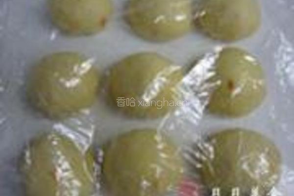 香橙扭结包的做法图解3