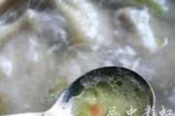 简易鸡翅汤的做法图解4