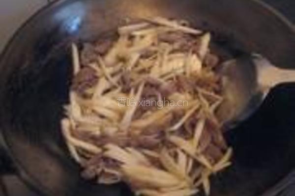 茭白炒肥肠的做法图解5