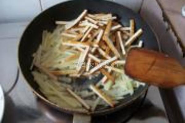 土豆炒香干的做法图解5