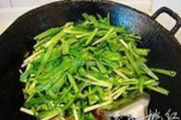 海螺炒韭菜的做法图解6