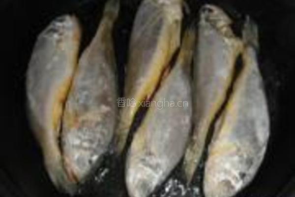 红烧小黄鱼的做法图解4