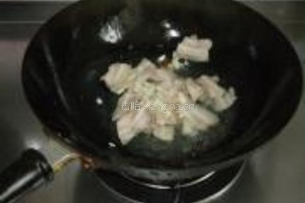 五花肉烧土豆芸豆的做法图解5