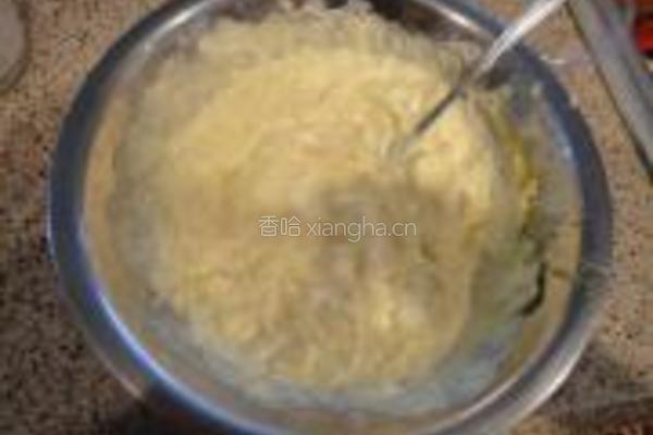 戚风水果蛋糕的做法图解2