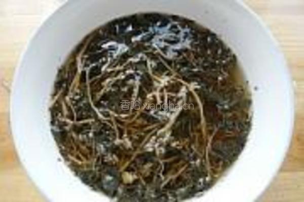 马齿苋干猪肉包的做法图解2